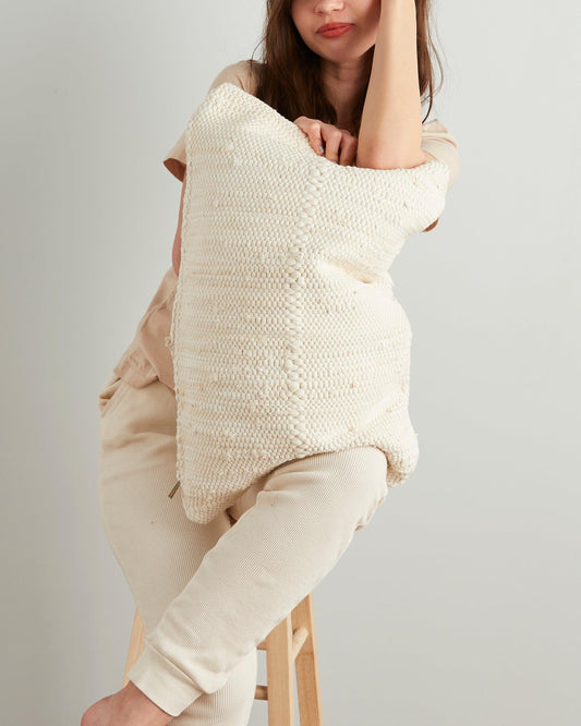 Tips For Creating a Timeless Space - PILLOWPIA