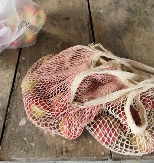 Market Bag in Action: Apple Picking