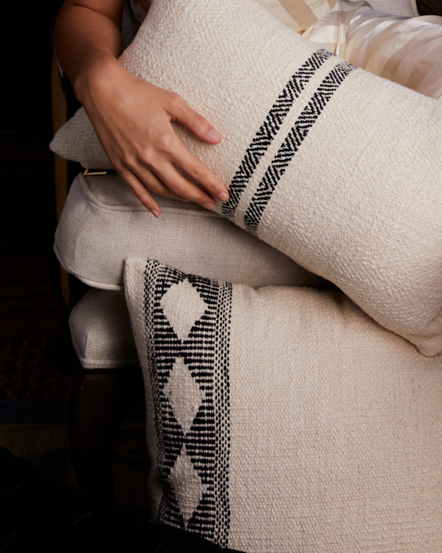 hugh lumbar pillow cover