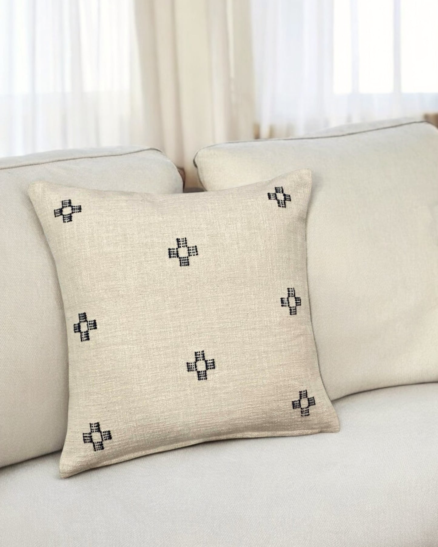 marguerite pillow cover