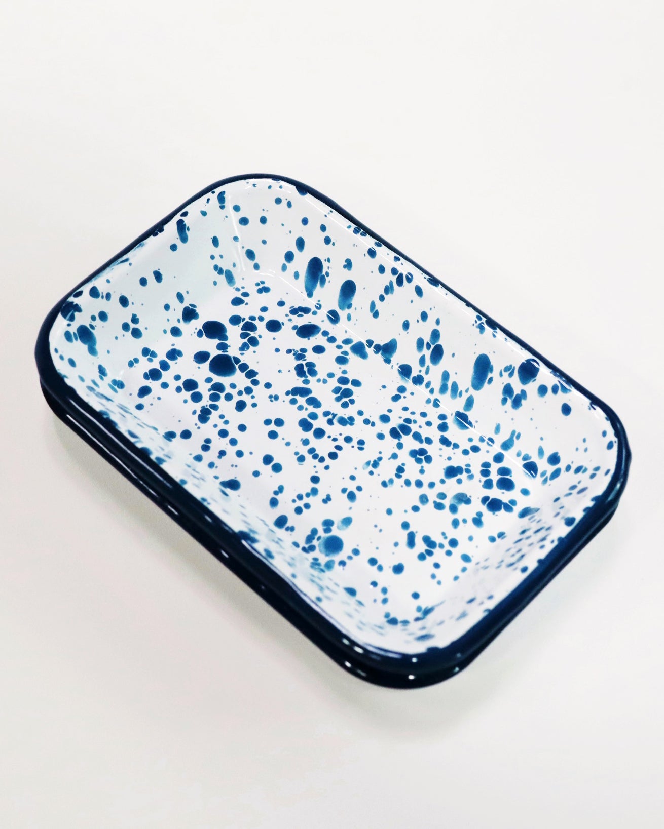 enamel soap dish