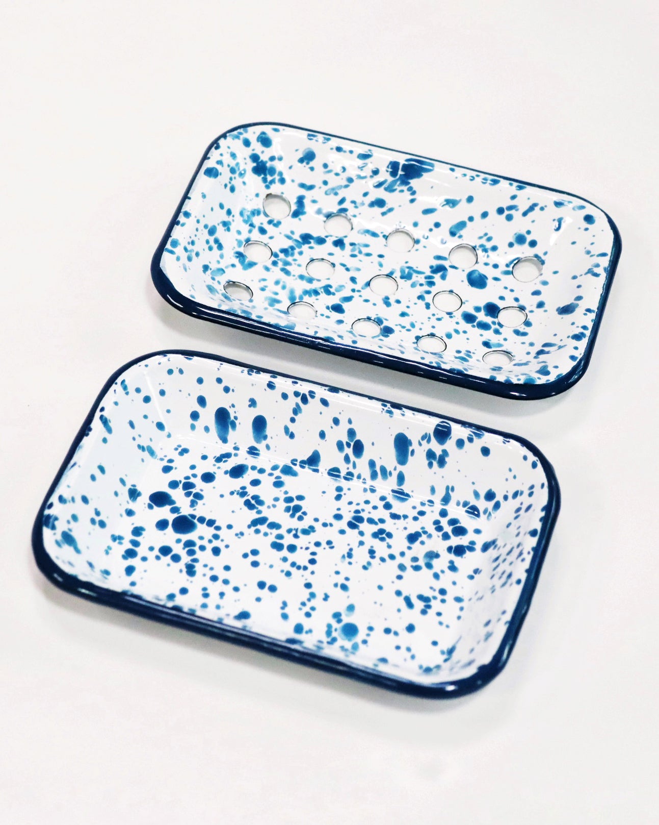 enamel soap dish