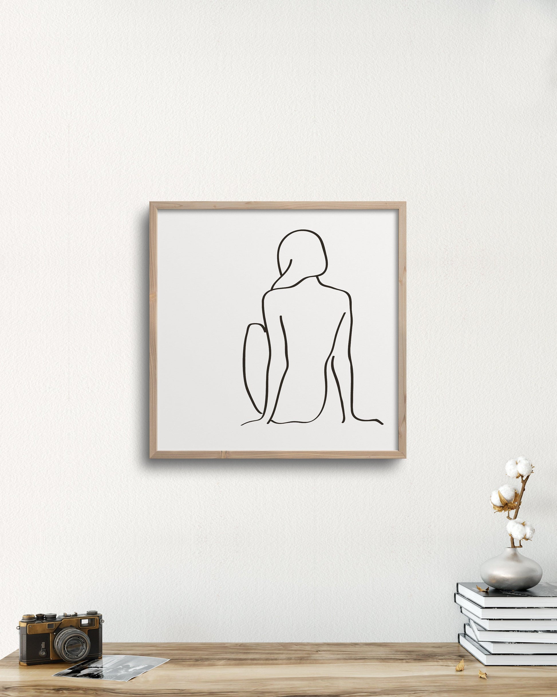 PILLOWPIA figure 1 in chalk 18" x 18"